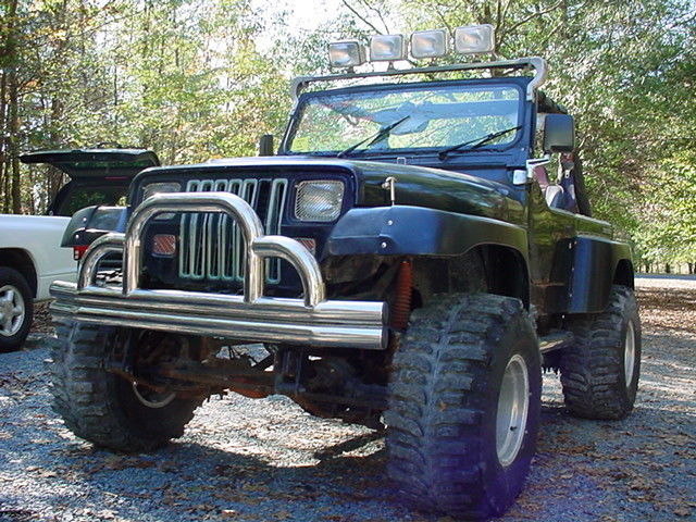 1990 Jeep Wrangler Wrangler YJ. 6cyl 5spd.  New 35" Tires. No Reserve