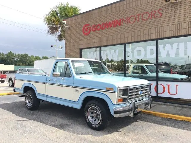 1985 Ford F-150 Lariat