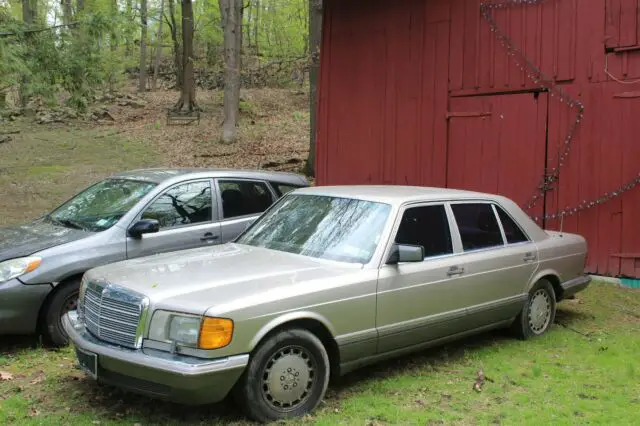 1991 Mercedes-Benz S-Class 420 SEL