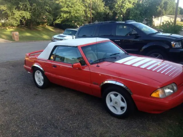 1992 Ford Mustang