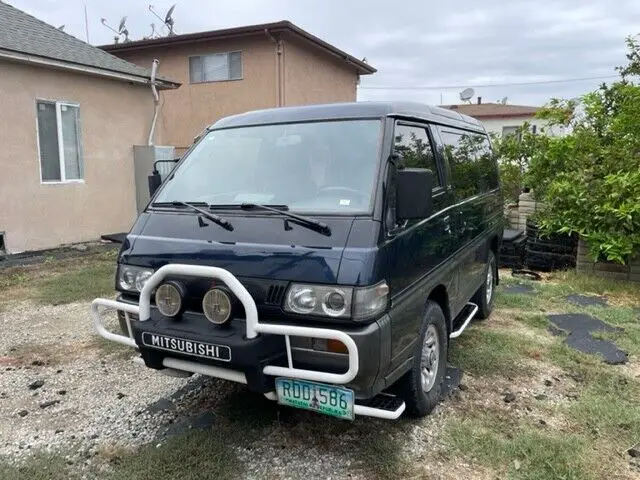 1992 Mitsubishi Van Exceed