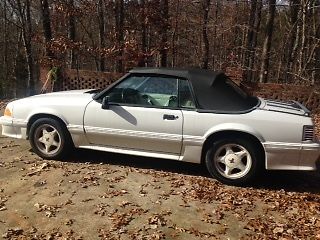 1992 Ford Mustang