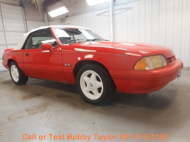 1992 Ford Mustang LX Convertible 2-Door