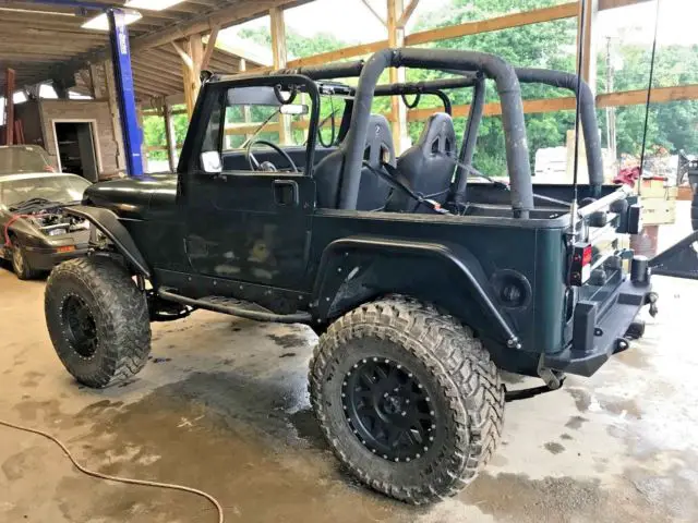 93-jeep-wrangler-yj-lifted-air-lockers-arb-poison-spyder-metal-cloak