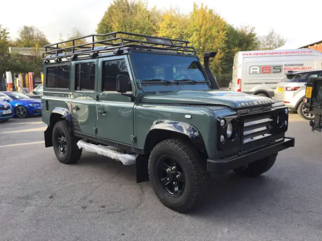 1993 Land Rover Defender County Station Wagon