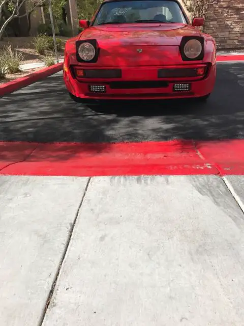 1984 Porsche 944 --