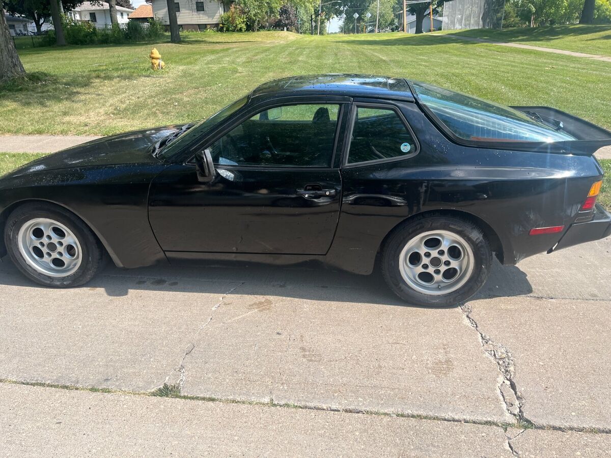 1985 Porsche 944