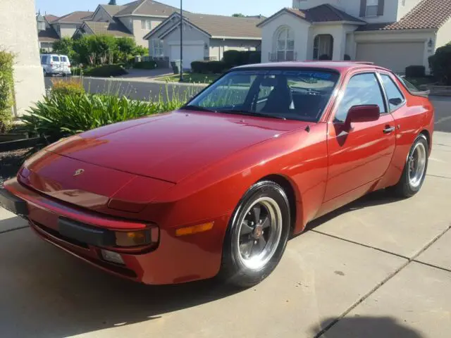 1984 Porsche 944 Base