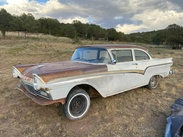 1957 Ford Fairlane