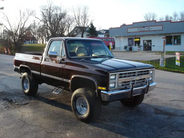 1986 Chevrolet C/K Pickup 1500 Silverodo