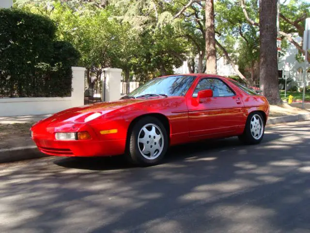 1990 Porsche 928 S4