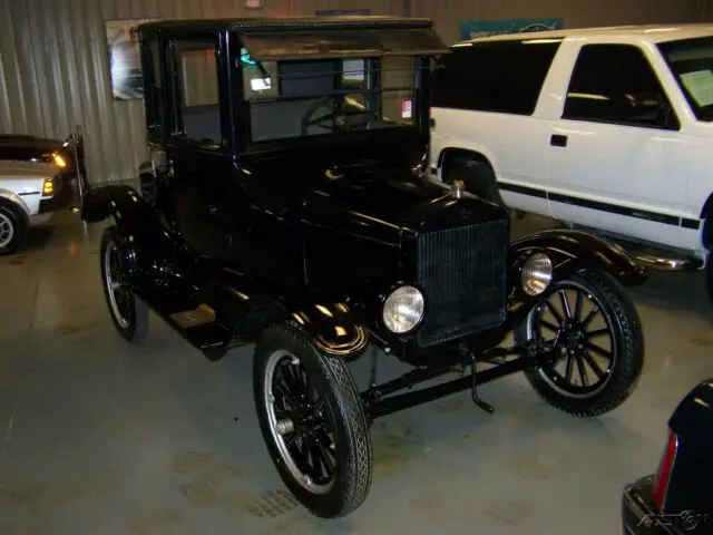 1925 Ford Model T DOCTORS COUPE 2DR ENCLOSED FULLY RESTORED PERFECT WOOD