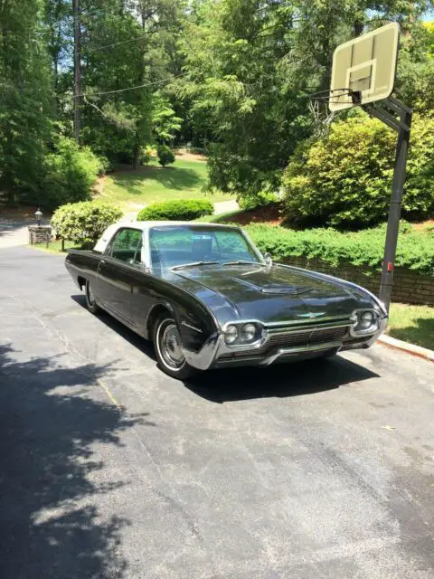 1961 Ford Thunderbird standard