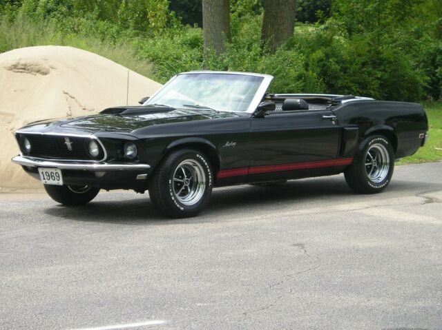 1969 Ford Mustang standard