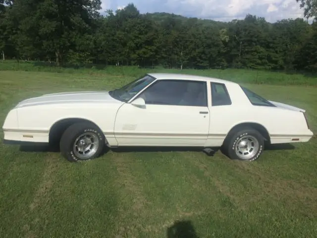 1987 Chevrolet Monte Carlo Aerocoupe