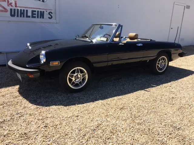 1978 Alfa Romeo Spider Tan interior