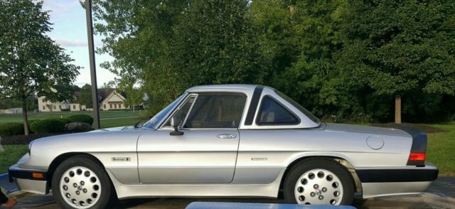 1986 Alfa Romeo Spider Quadrifoglio