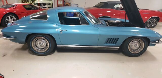 1967 Chevrolet Corvette Stingray  427/435 - 4 speed