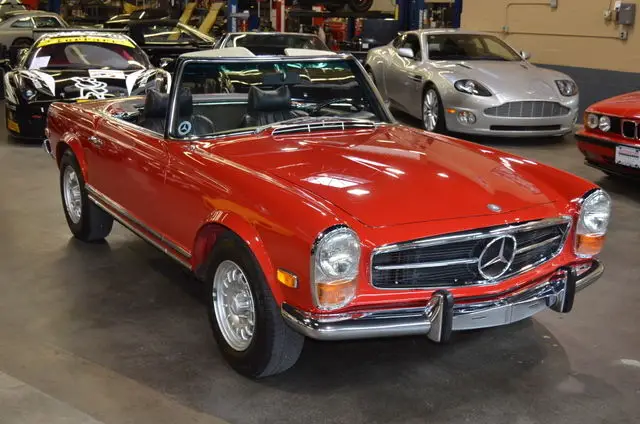 1969 Mercedes-Benz 200-Series 280SL