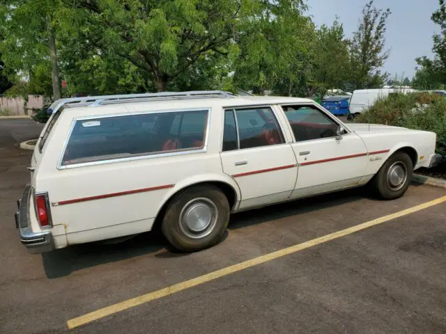 1977 Oldsmobile Custom Cruiser Cutlass