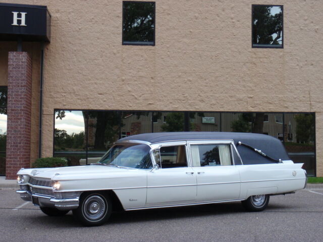 1964 Cadillac Fleetwood Hearse