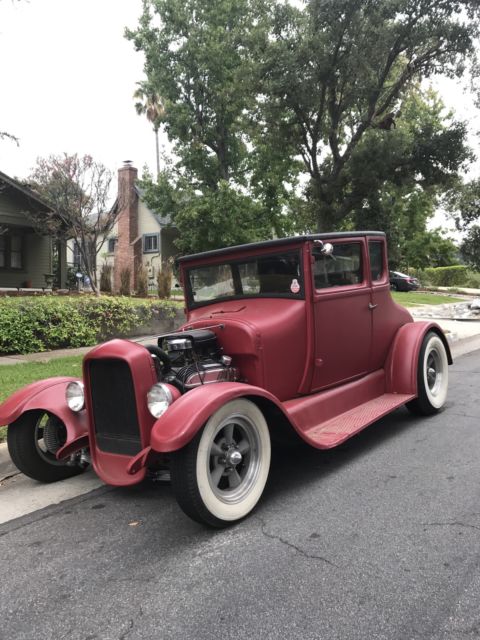 1927 Ford Model T Doctors Coupe