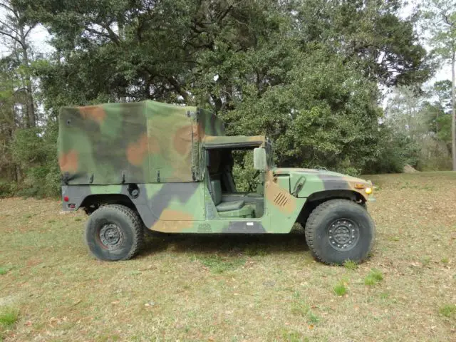 1989 Hummer humvee