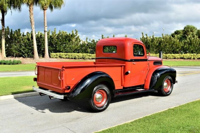 1947 Ford F-100 400ci V8, Automatic, Power Steering & Brakes