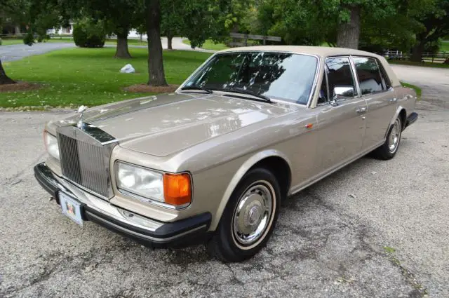 1987 Rolls-Royce Silver Spirit/Spur/Dawn Long Wheel Base saloon