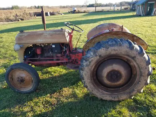 1948 Ford 8n