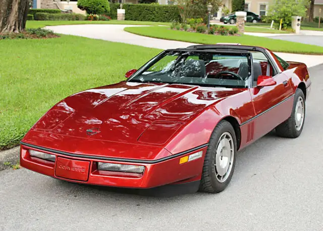 1986 Chevrolet Corvette COUPE - DUAL ROOF - AS NEW - 9K MI