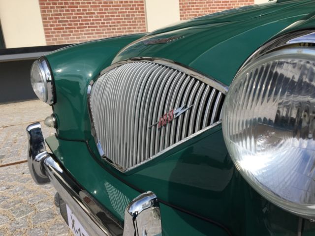 1954 Austin Healey 100 Green leather
