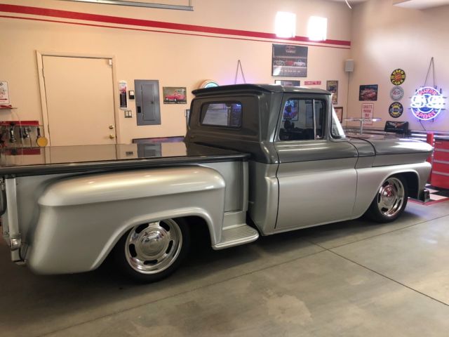 1961 Chevrolet C-10 Apache Stepside