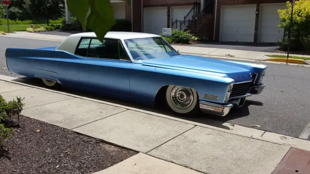 Cadillac Deville 1967 Red