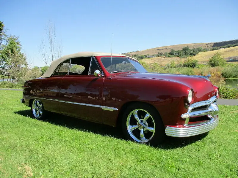 1949 Ford Deluxe Custon Convertible Street Rod (Nice)