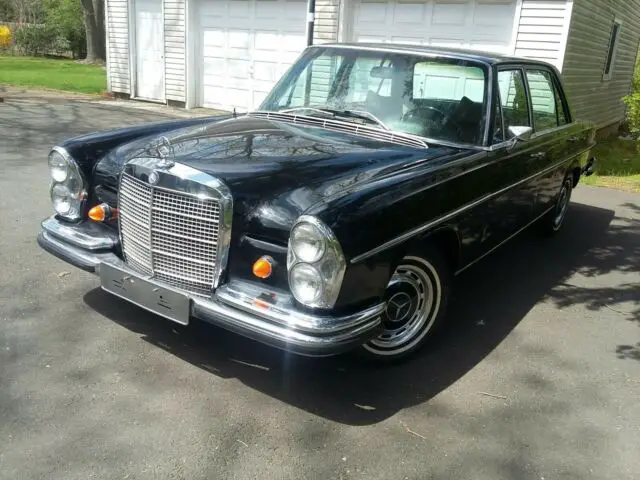 1969 Mercedes-Benz 280 SEL Sedan