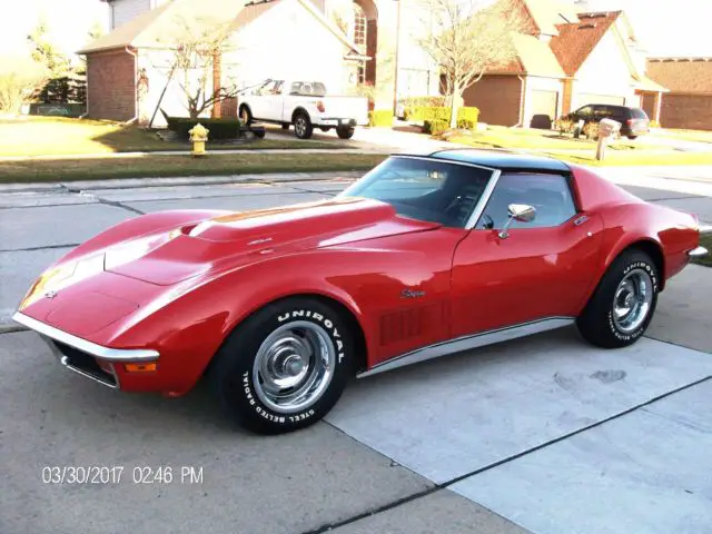 1972 Chevrolet Corvette red 454 V8 / 4 SPEED       -  BOTH TOPS