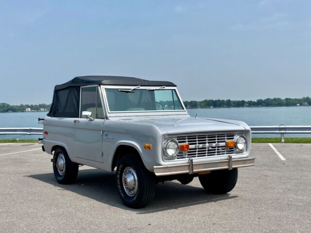 1973 Ford Bronco 302 V8 4WD - No Reserve!