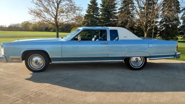 1975 Lincoln Continental Town Coupe