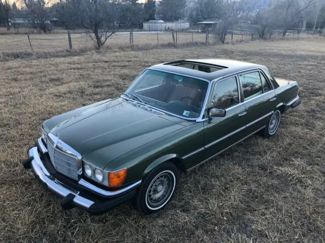 1976 Mercedes-Benz 400-Series SEL