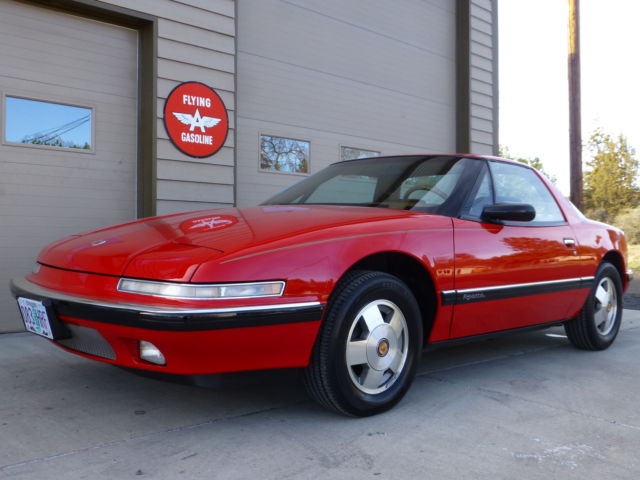 1990 Buick Reatta 2dr Coupe