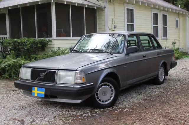 1991 Volvo 240 Base Sedan 4-Door