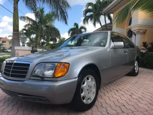 1992 Mercedes-Benz 300-Series Luxury