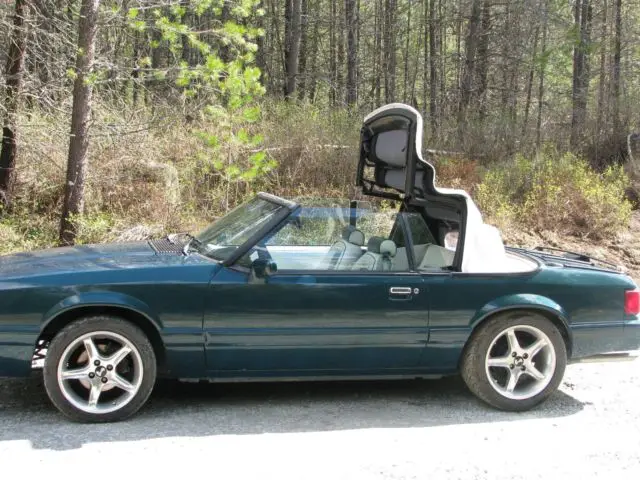 1990 Ford Mustang convertibl 7 up