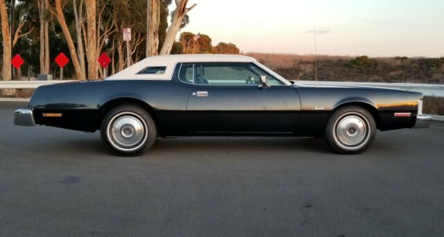 1974 Ford Thunderbird 2 Door Coupe