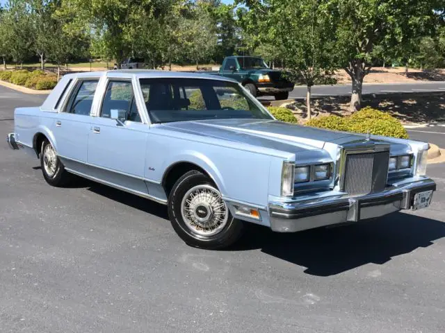 1984 Lincoln Town Car