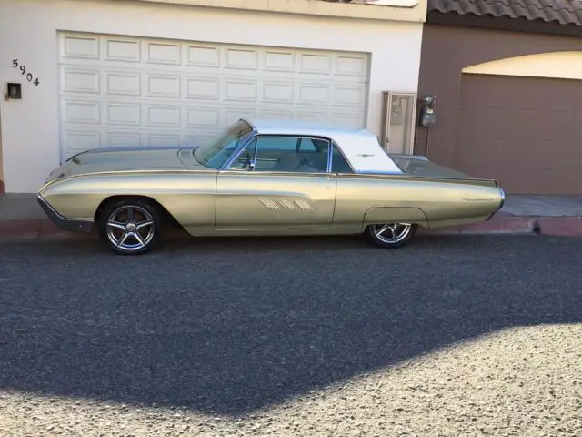 1963 Ford Thunderbird