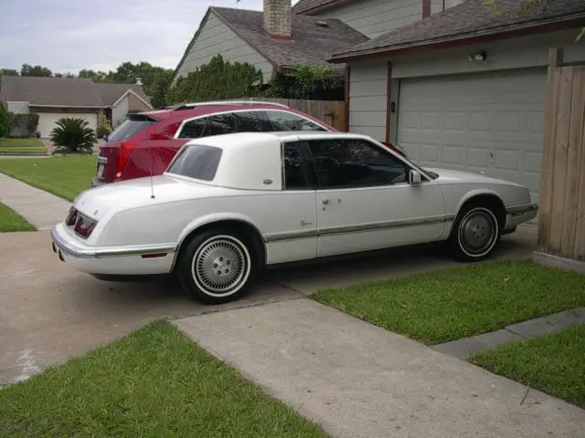 1989 Buick Riviera Riviera Coupe