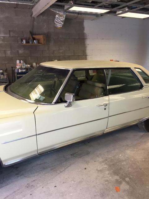 1976 Cadillac DeVille 4 Door