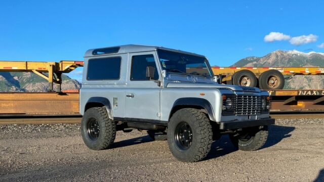 1985 Land Rover Defender